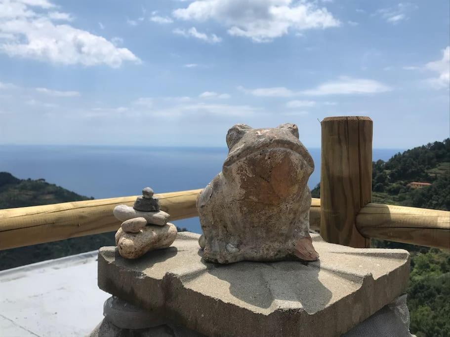 La Finestra Sul Mare A Drignana Villa Vernazza Luaran gambar